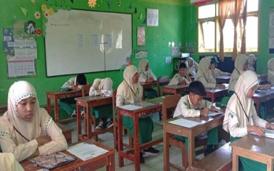 Pelaksanaan Ujian Madrasah di MIS An-Nur Bokor Berjalan Lancar dan Tertib